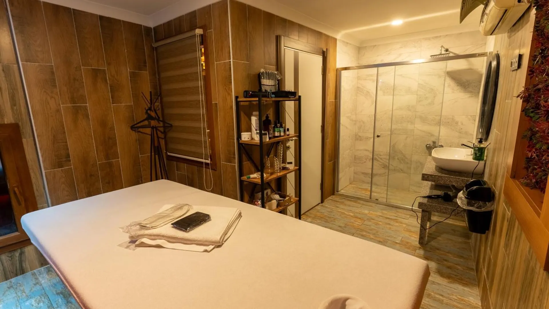Fengo Hotel & Spa Trebizonda 3*,